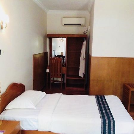 Manisanda Hotel Pagan Exteriér fotografie