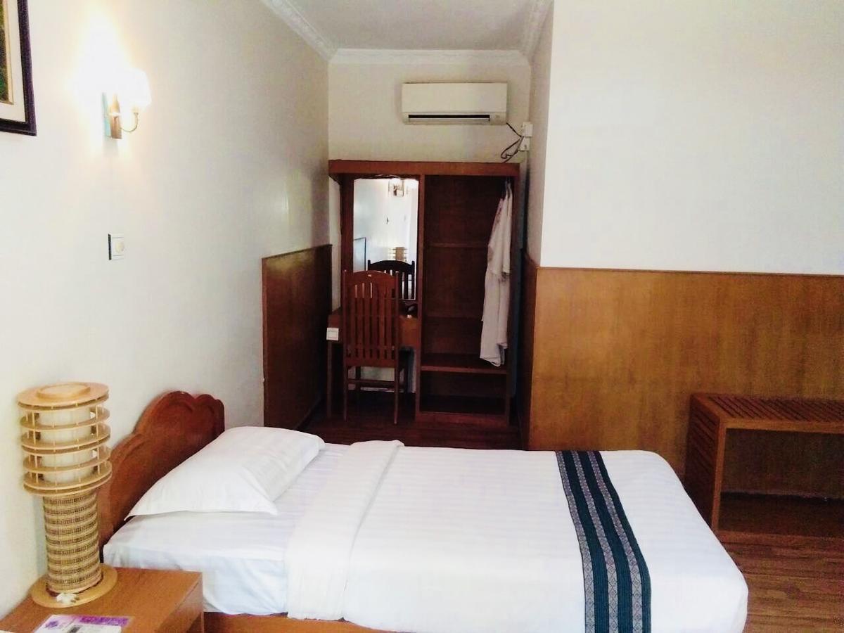 Manisanda Hotel Pagan Exteriér fotografie
